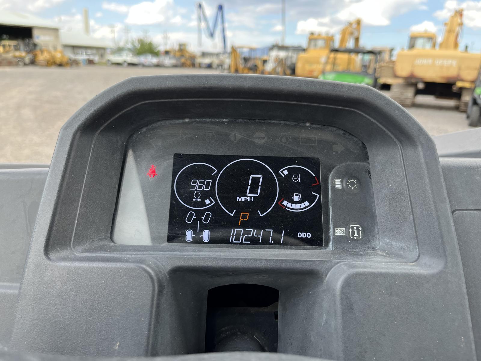 ./imagenes/INVOICE/2019/18255/JOHN DEERE XUV835E (10).JPG